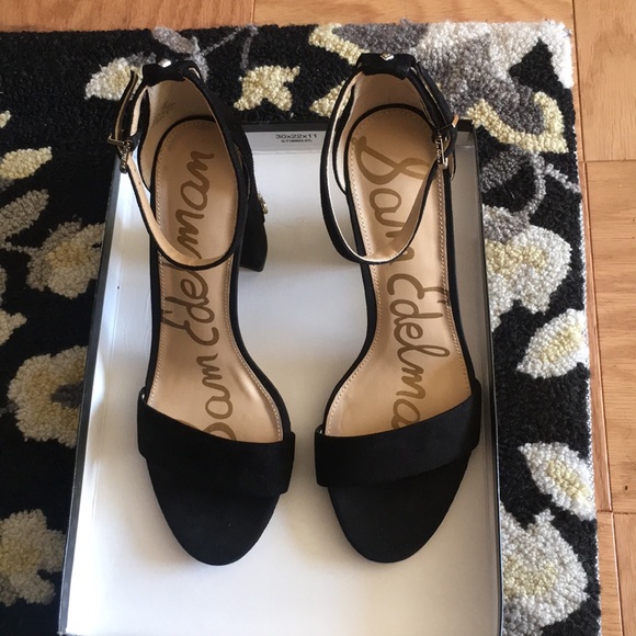 Suede Sandals with Crystals - Picture 3 of 6